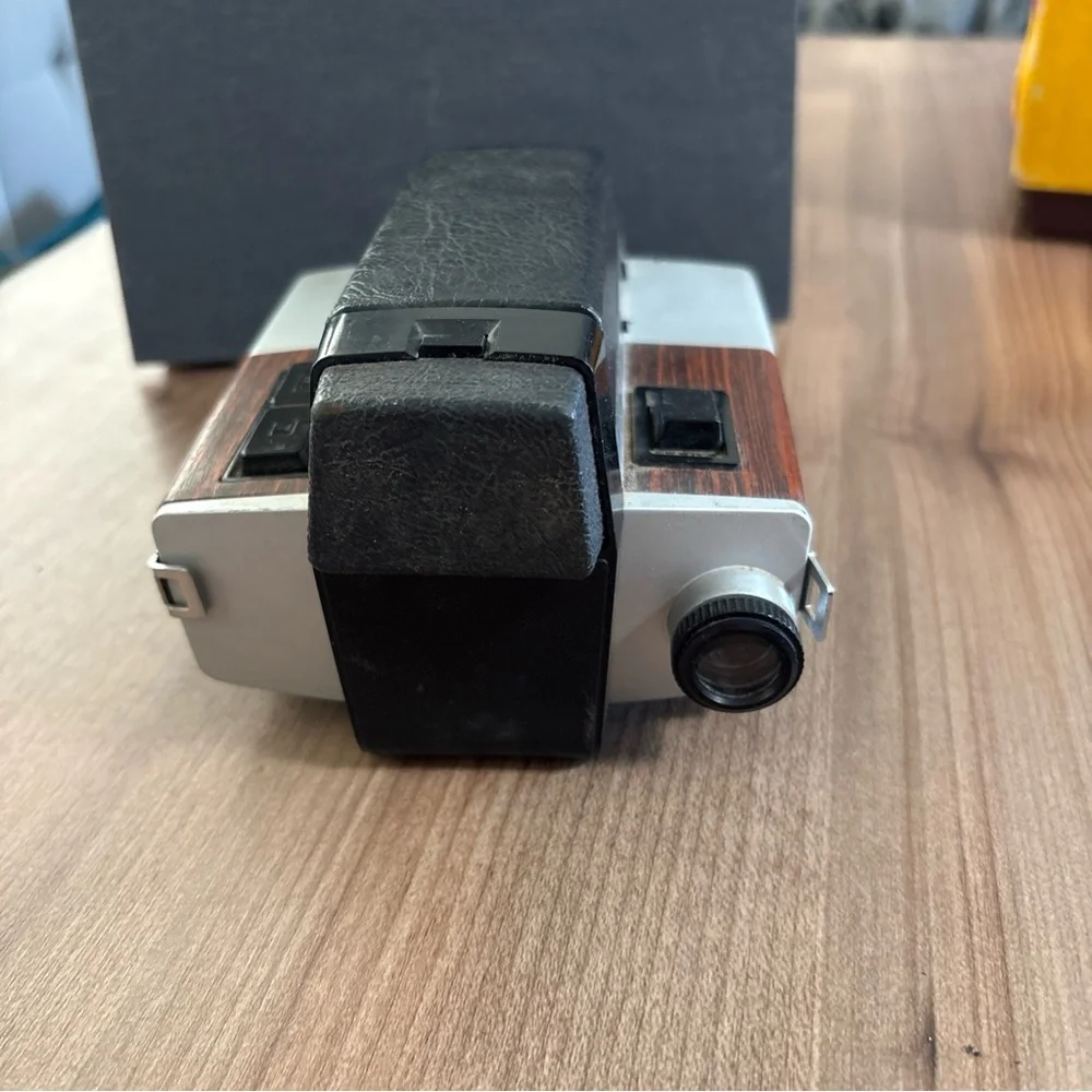 Kodak XL360 Movie Camera Black and Silver Timeless Design - untested